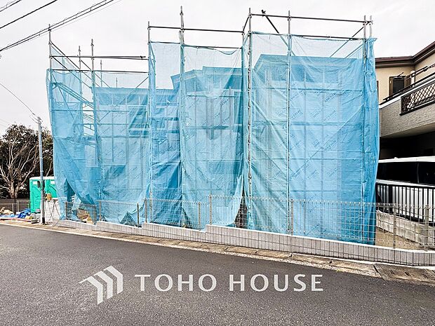 表現された空間は豊かな光と風を纏い、暮らしの時間を豊かにしてくれます。