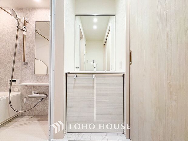 洗面台・洗面所ご家族の1日が始まり、1日の終わりを締めくくる洗面空間。