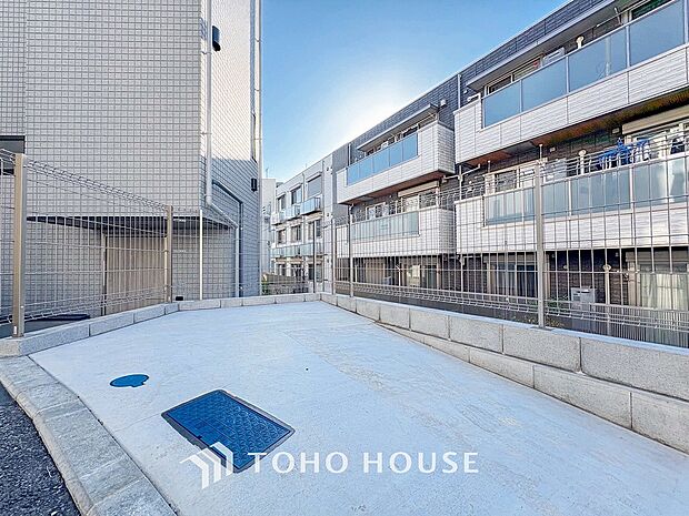 カースペースもゆとりある空間を保っています。