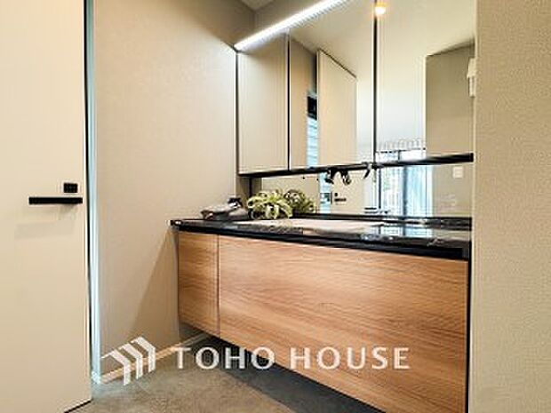 洗面台・洗面所ご家族の1日が始まり、1日の終わりを締めくくる洗面空間。