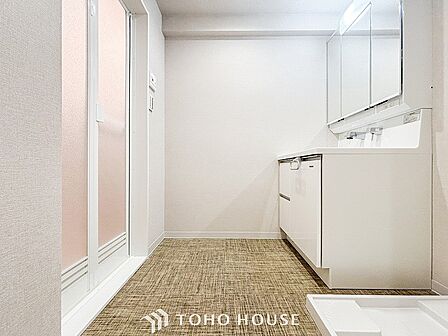 ご家族の1日が始まり、1日の終わりを締めくくる洗面空間。