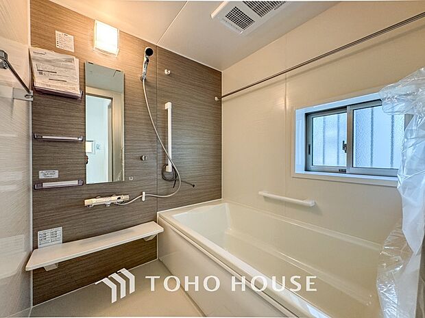 一日の疲れが癒される優雅なバスタイムを堪能できるゆとりあるバスルームです。