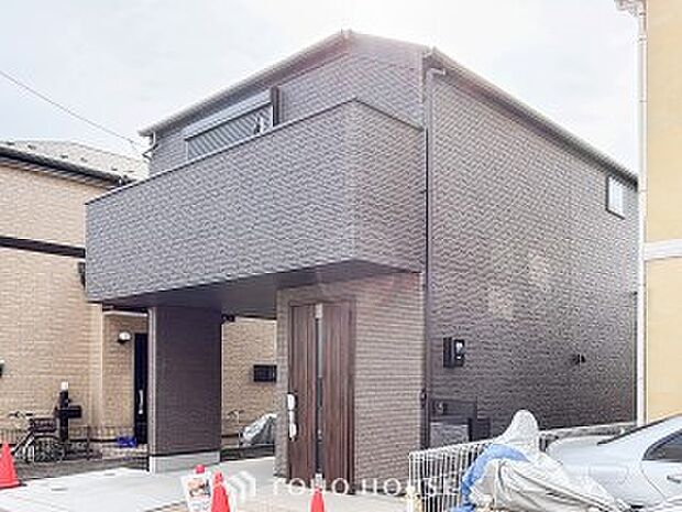 表現された空間は豊かな光と風を纏い、暮らしの時間を豊かにしてくれます。