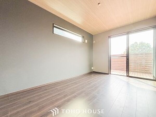 環境の良い場所にセンス良く暮らしたい、こだわりの室内には至福のシーンが繰り広げられます。