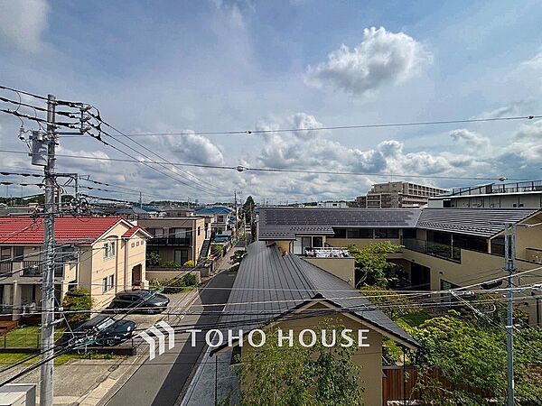 開放的で気持ちの良い眺望と青い空を満喫できます。