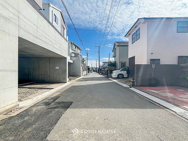 落ち着きのある閑静な住宅街。きっとここからご家族のかけがえのない想い出が作られることでしょう。