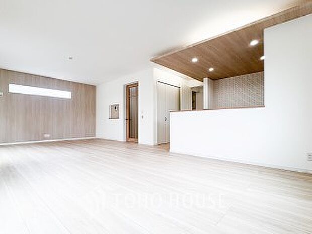 一日の中で多くの時間を過ごすことになる住まいだからこそ、いつも穏やかな空間であるように心掛けています