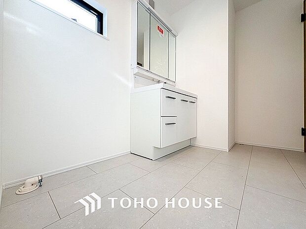 ご家族の1日が始まり、1日の終わりを締めくくる洗面空間。