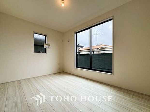 環境の良い場所にセンス良く暮らしたい、こだわりの室内には至福のシーンが繰り広げられます。
