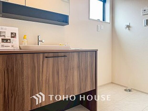 洗面台・洗面所ご家族の1日が始まり、1日の終わりを締めくくる洗面空間。