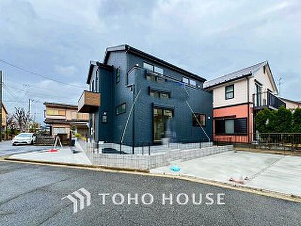 表現された空間は豊かな光と風を纏い、暮らしの時間を豊かにしてくれます。