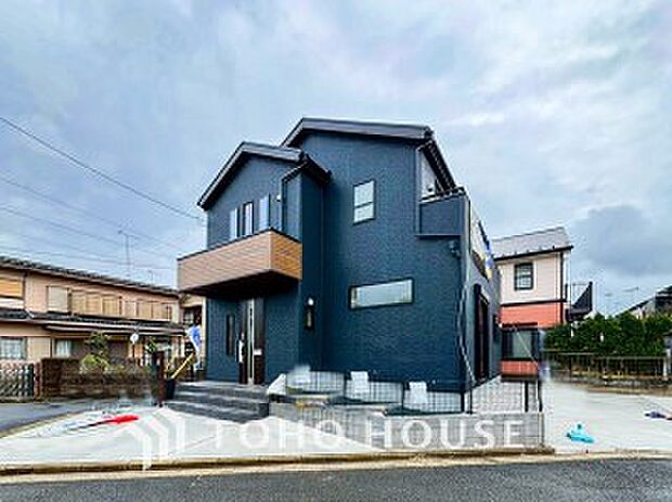 風を感じ青い空から太陽の恵みを感じる温もり溢れる佇まい。