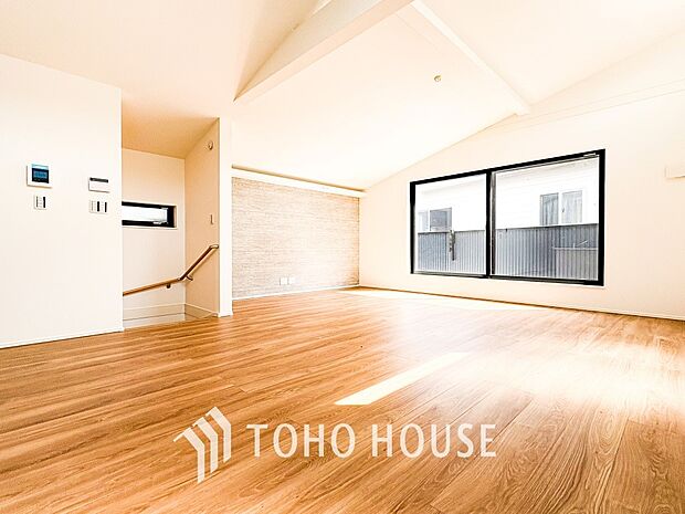 空気感という居心地の良いBGMは、暮らしのステージを彩り、心のやすらぎと満足感を与えてくれます。