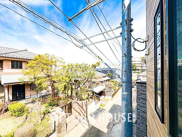 開放的で気持ちの良い眺望と青い空を満喫できます。