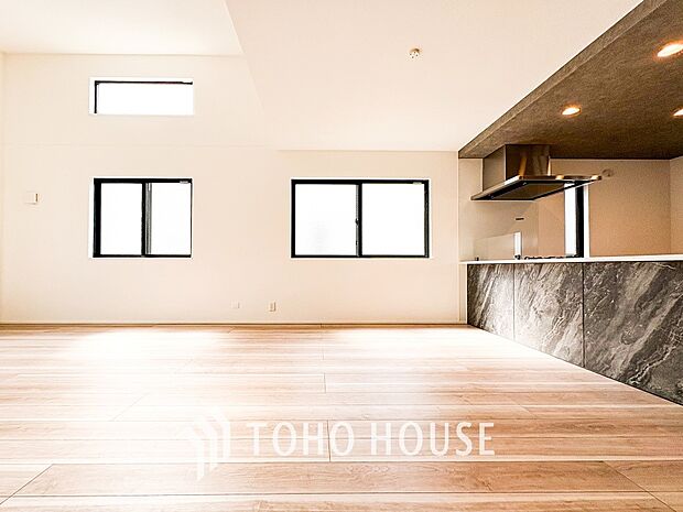 ご家族やお客様との時間など、多くの時を刻む空間。何気なく過ぎる時でさえも上質なひと時に。