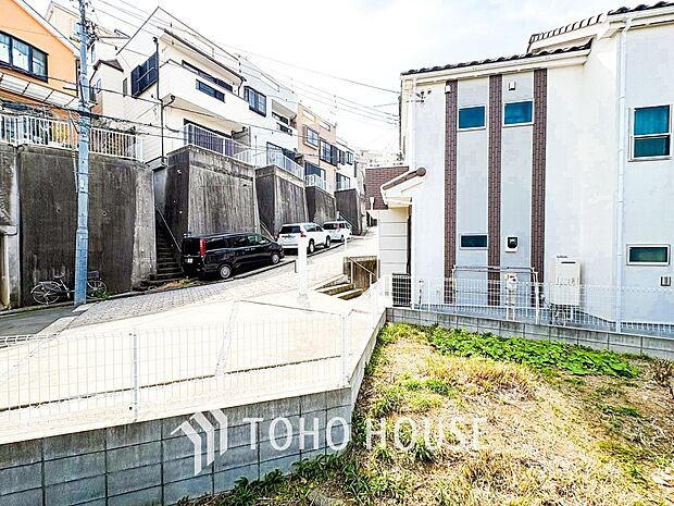 開放的で気持ちの良い眺望と青い空を満喫できます。