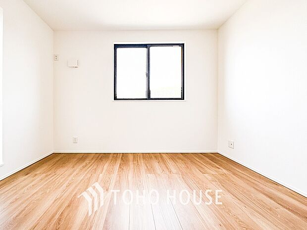 採光もアクセントの一つとして。プライベートルームにはやさしい光が射し込んでいます。