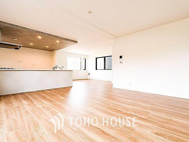 空気感という居心地の良いＢＧＭは、暮らしのステージを彩り、心のやすらぎと満足感を与えてくれます。