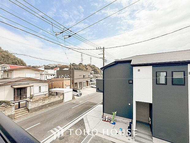 開放的で気持ちの良い眺望と青い空を満喫できます。