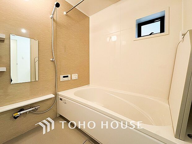 一日の疲れが癒される優雅なバスタイムを堪能できるゆとりあるバスルームです。