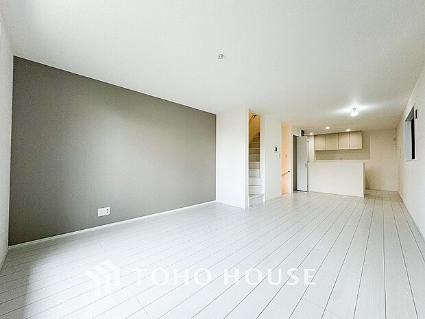 開放感あるリビングダイニング。ご家族とのんびりしたひと時を過ごせますね。