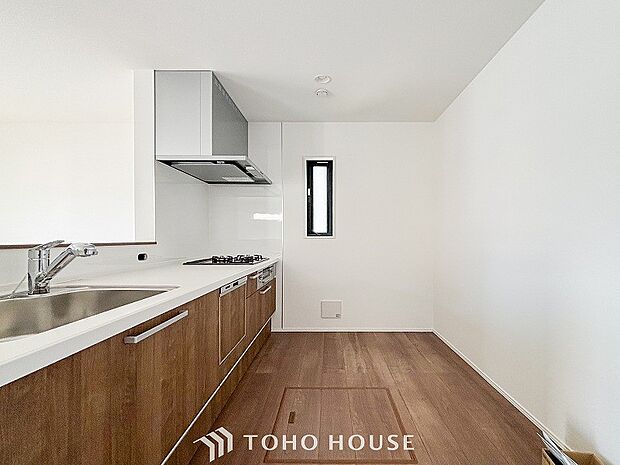 料理をしながらご家族との会話を楽しめる対面キッチン。