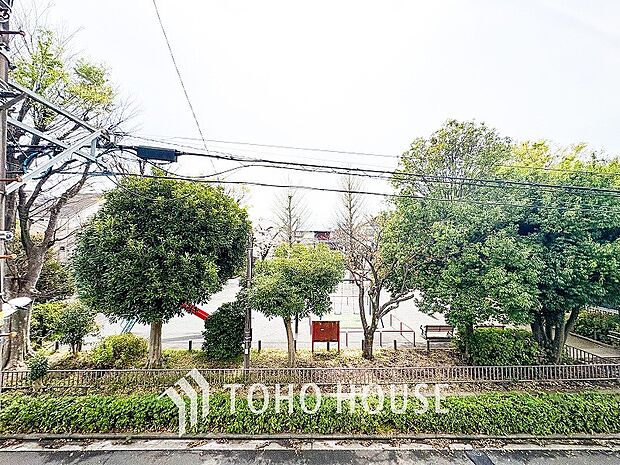 風を感じ青い空から太陽の恵みを感じるロケーション。