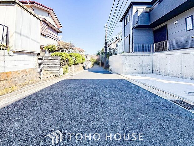 落ち着きのある閑静な住宅街。きっとここからご家族のかけがえのない想い出が作られることでしょう。