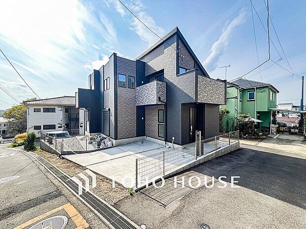 忙しく過ぎゆく日常を置き去るほど、ゆったりした時間が流れる住環境。