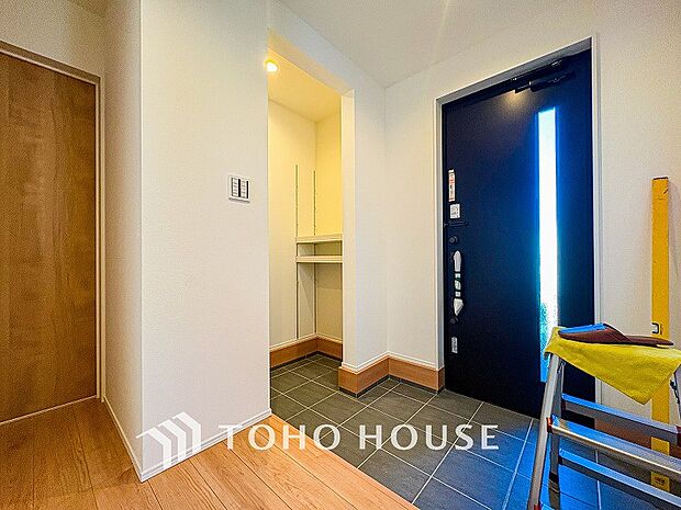 帰宅されるご家族や、訪れる方を優しく迎える・安らぎに満ちた生活空間を予感させてくれます。 