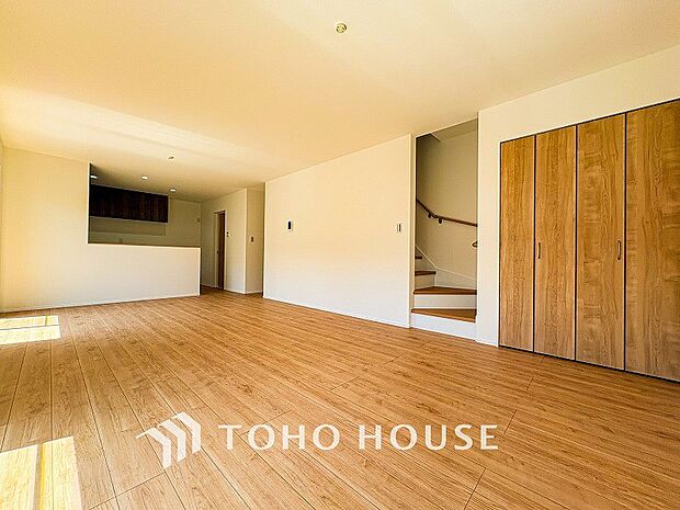 ここにはみんなが集い、食事と楽しい会話が始まるスペース。