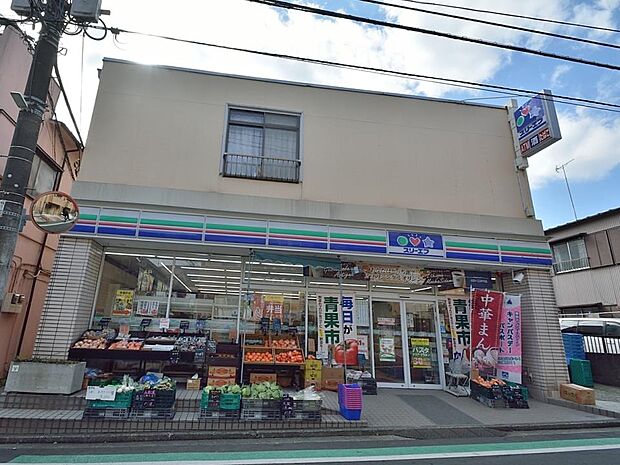 24時間営業なので急な買い物に便利です。