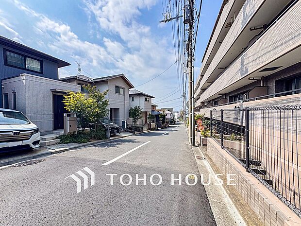 落ち着きのある閑静な住宅街。きっとここからご家族のかけがえのない想い出が作られることでしょう。