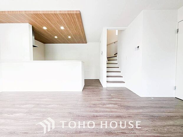 ご家族やお客様との時間など、多くの時を刻む空間。何気なく過ぎる時でさえも上質なひと時に。