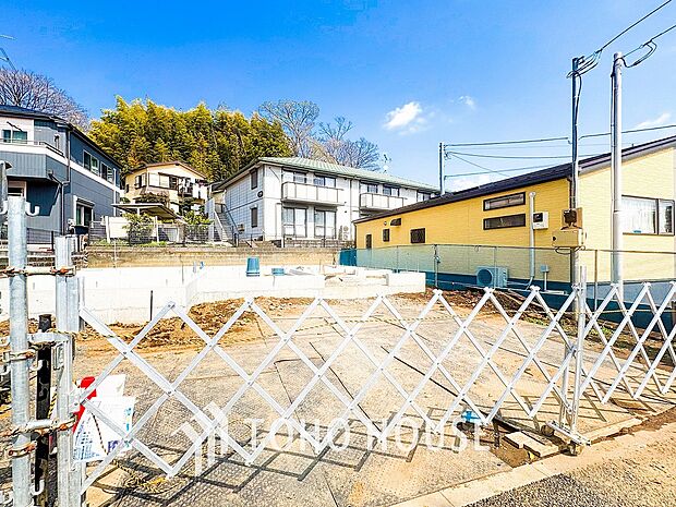 現地土地写真『快適』は「家」と「街」と「環境」が調和した時に訪れるだと改めて感じさせてくれます。