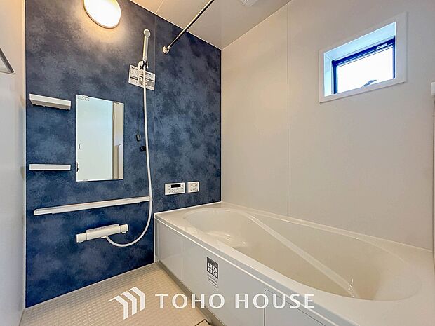 一日の疲れが癒される優雅なバスタイムを堪能できるゆとりあるバスルームです。