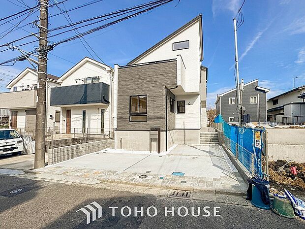 閑静な住宅街の一角、ひと時のくつろぎが生まれ、ゆっくりと愛着が育まれていきます。