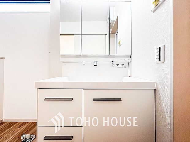 洗面台・洗面所ご家族の1日が始まり、1日の終わりを締めくくる洗面空間。