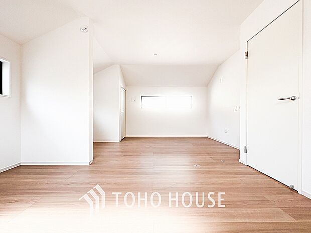 環境の良い場所にセンス良く暮らしたい、こだわりの室内には至福のシーンが繰り広げられます。