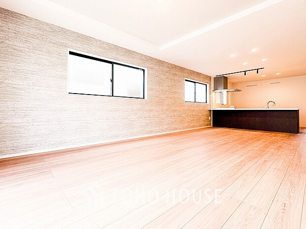 ここにはみんなが集い、食事と楽しい会話が始まるスペース。