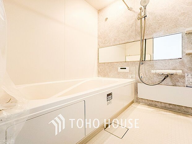 一日の疲れが癒される優雅なバスタイムを堪能できるゆとりあるバスルームです。