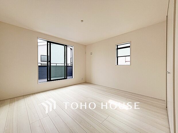 環境の良い場所にセンス良く暮らしたい、こだわりの室内には至福のシーンが繰り広げられます。