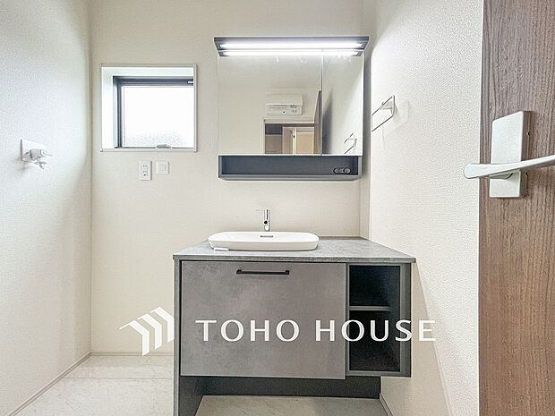 洗面台・洗面所ご家族の1日が始まり、1日の終わりを締めくくる洗面空間。