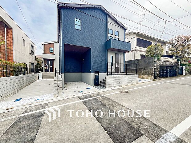 表現された空間は豊かな光と風を纏い、暮らしの時間を豊かにしてくれます。