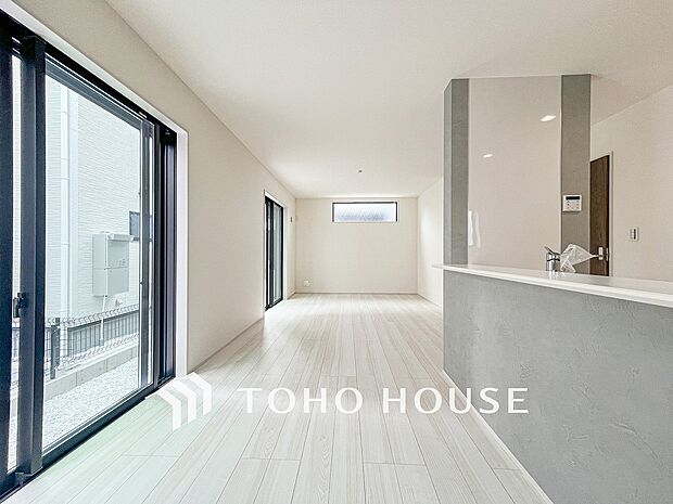 開放感あるリビングダイニング。ご家族とのんびりしたひと時を過ごせますね。