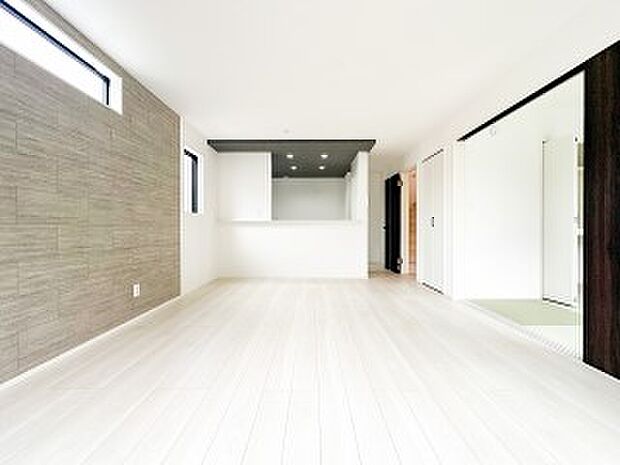 ここにはみんなが集い、食事と楽しい会話が始まるスペース。