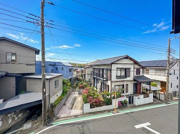 開放的で気持ちの良い眺望と青い空を満喫できます。