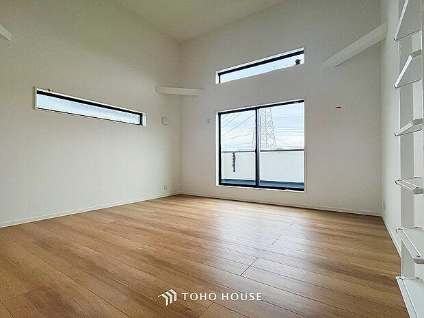 環境の良い場所にセンス良く暮らしたい、こだわりの室内には至福のシーンが繰り広げられます。