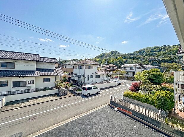 開放的で気持ちの良い眺望と青い空を満喫できます。