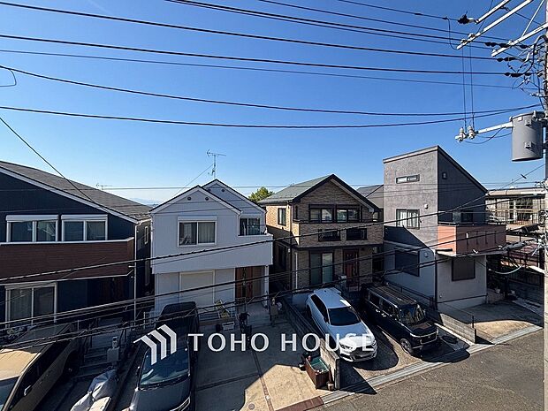 開放的で気持ちの良い眺望と青い空を満喫できます。